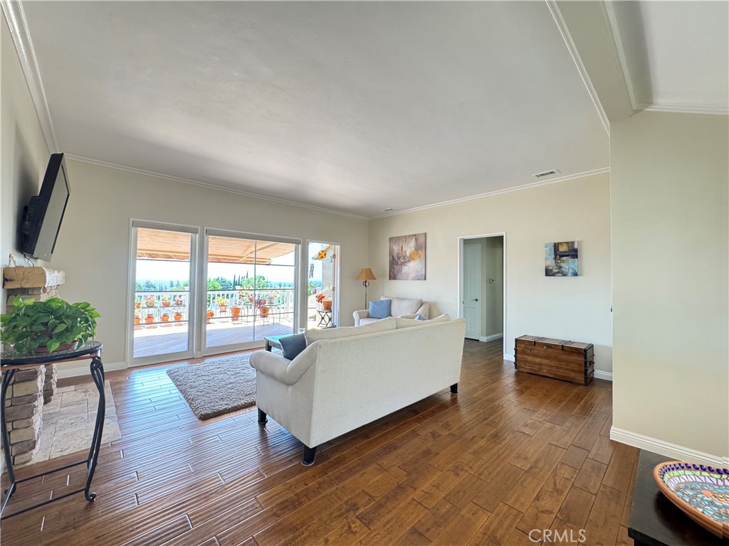 5643 Panorama Drive