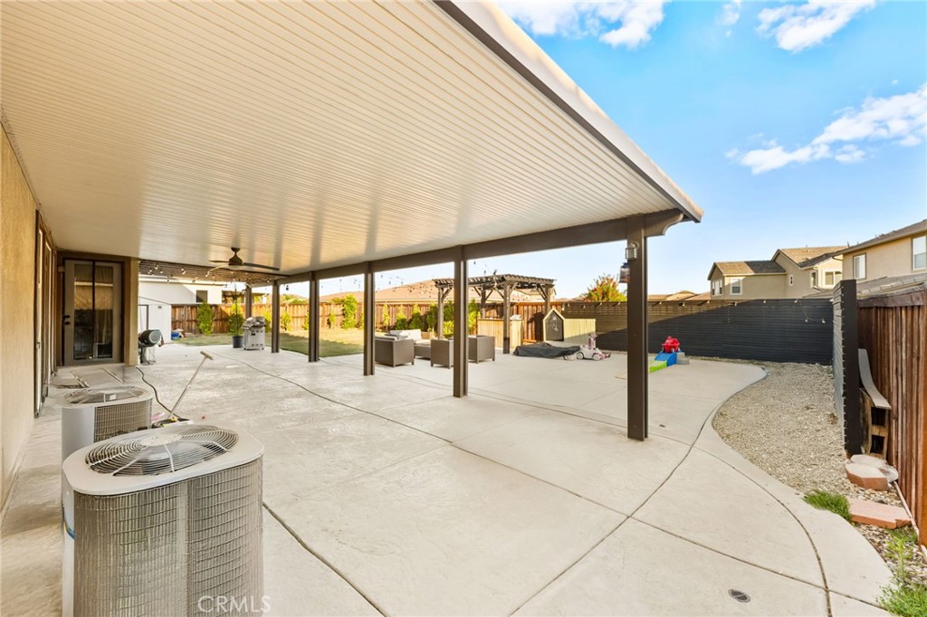 29831 Boathouse Cove