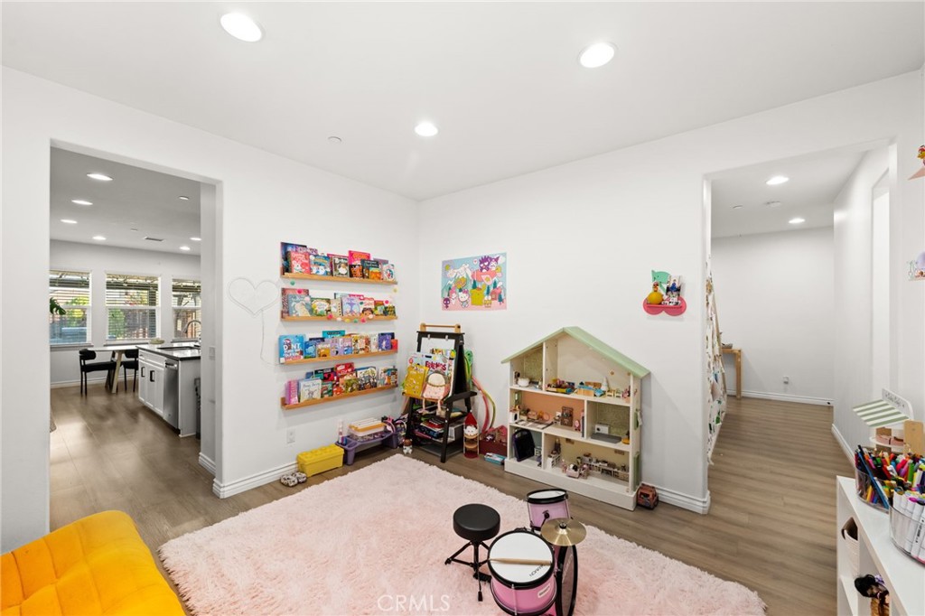 29831 Boathouse Cove