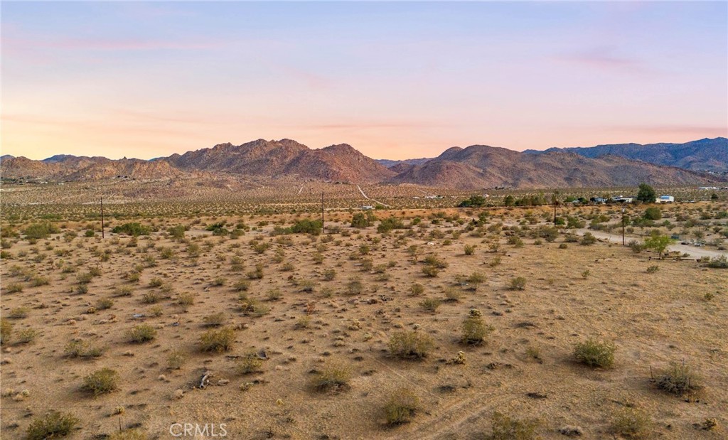 62941 Desert Trail