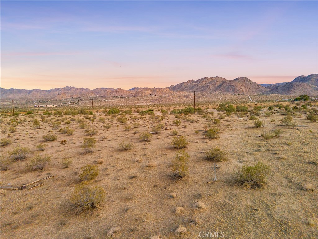 62941 Desert Trail