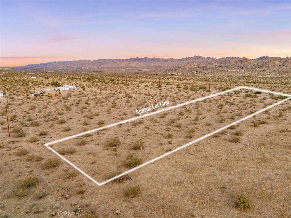 62941 Desert Trail