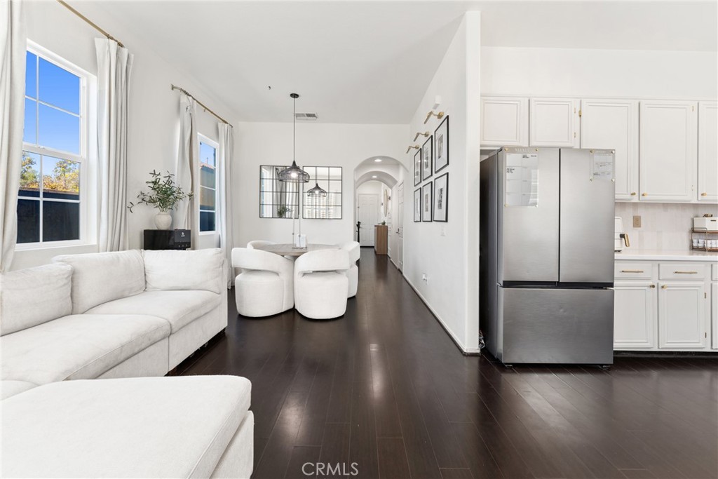 1474 De La Vina Street