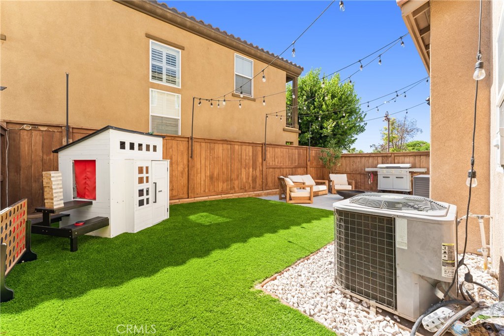 1474 De La Vina Street