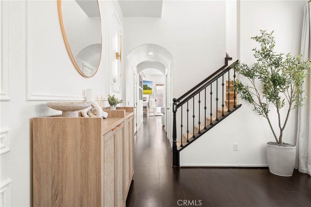 1474 De La Vina Street