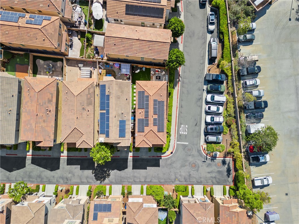 1474 De La Vina Street