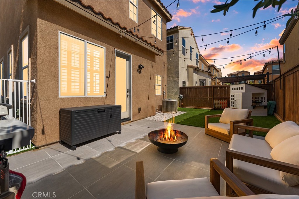 1474 De La Vina Street