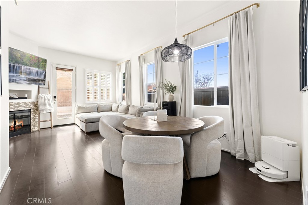 1474 De La Vina Street