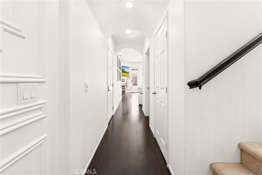 1474 De La Vina Street