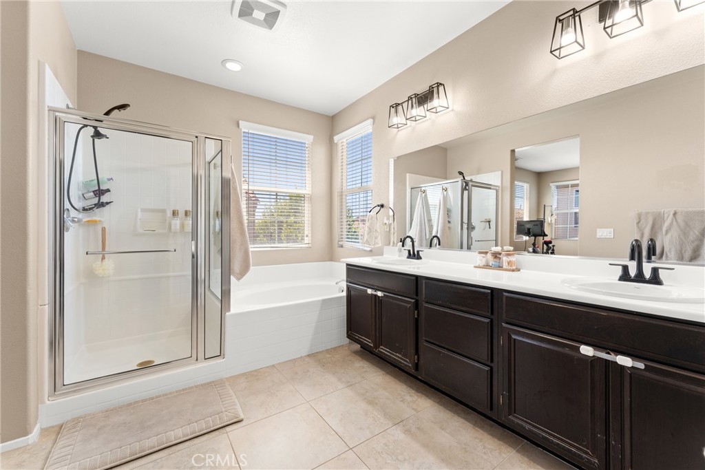 1474 De La Vina Street