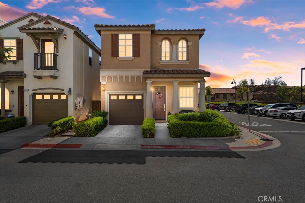 1474 De La Vina Street