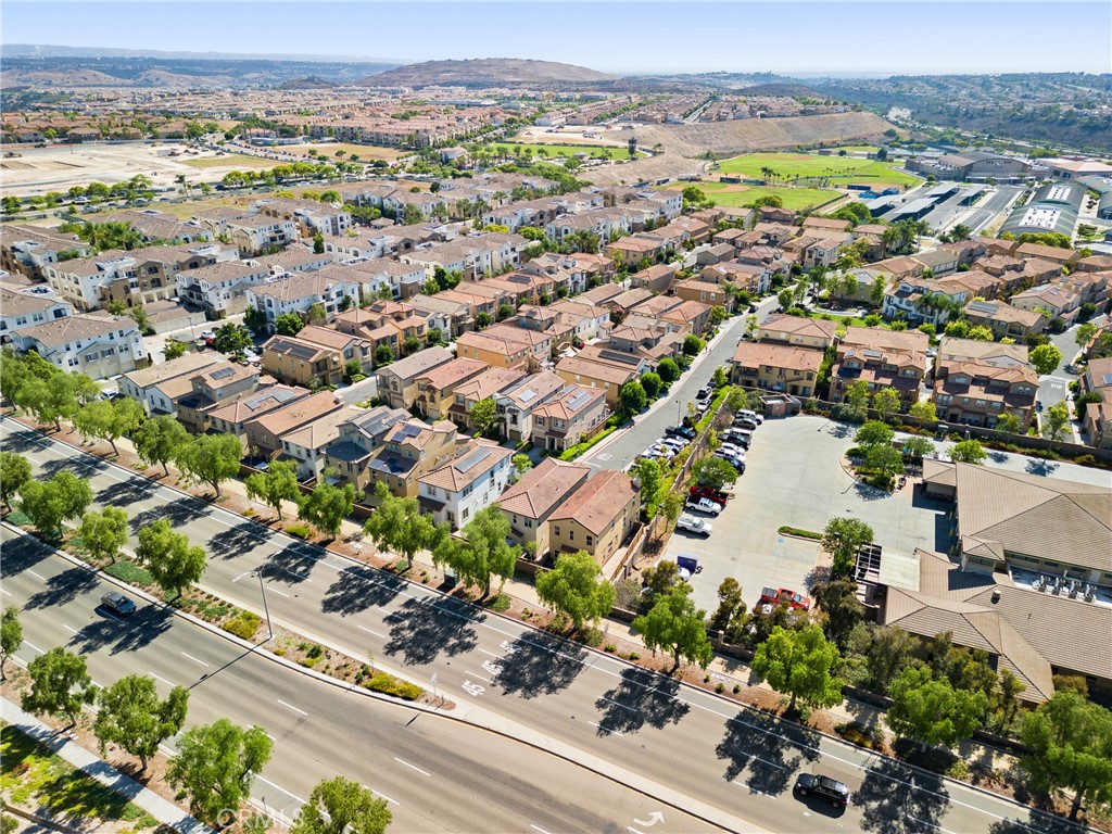 1474 De La Vina Street