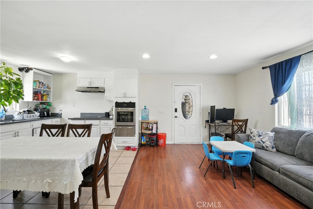 711 E 118th Street