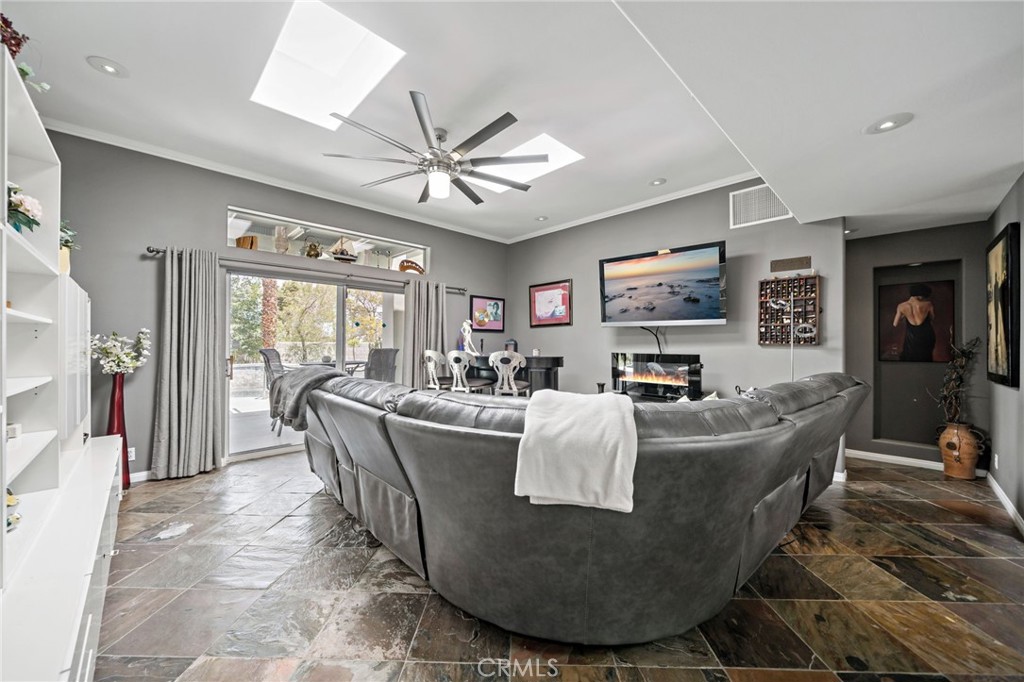 39004 Knoll View Circle