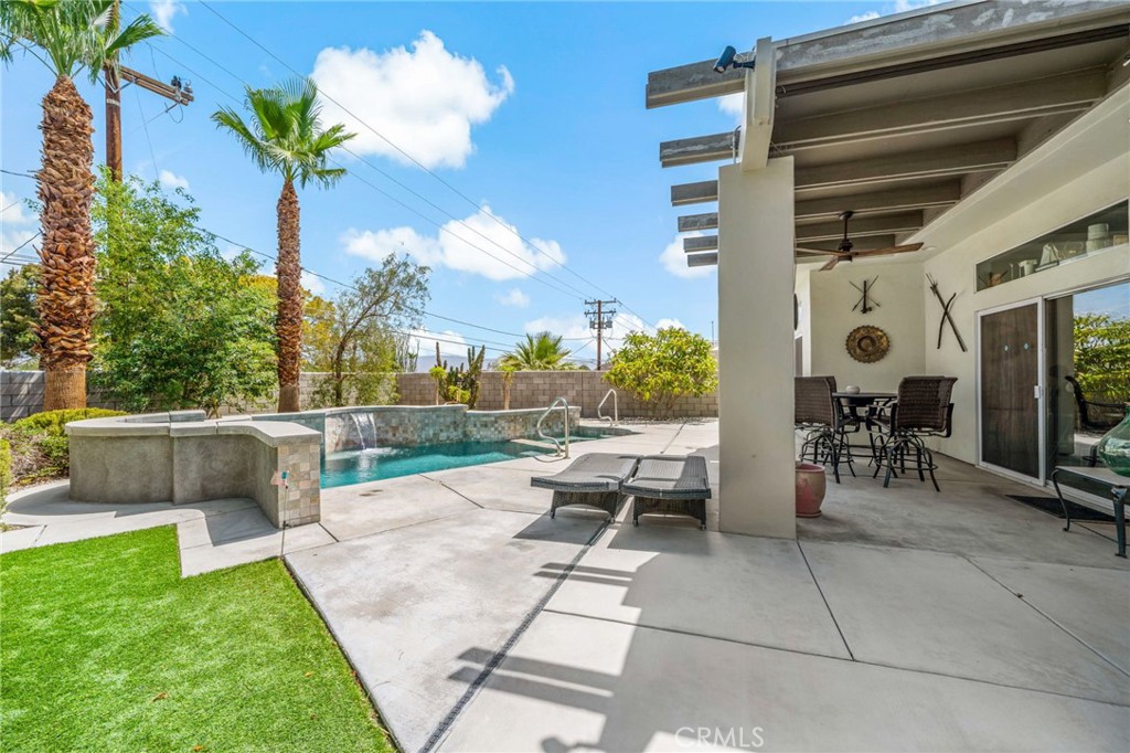 39004 Knoll View Circle