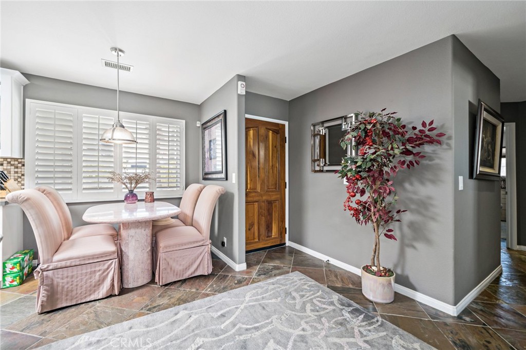 39004 Knoll View Circle