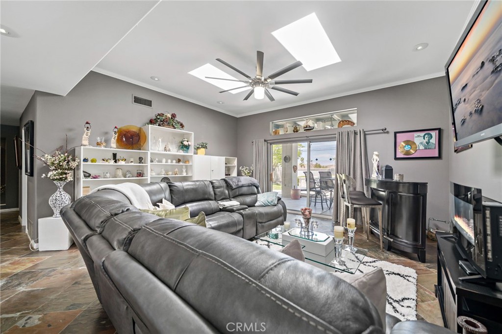 39004 Knoll View Circle