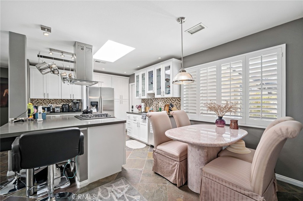 39004 Knoll View Circle