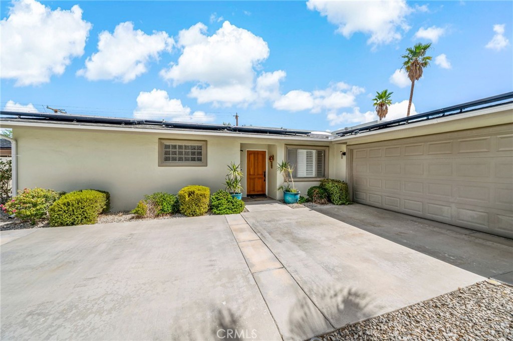 39004 Knoll View Circle