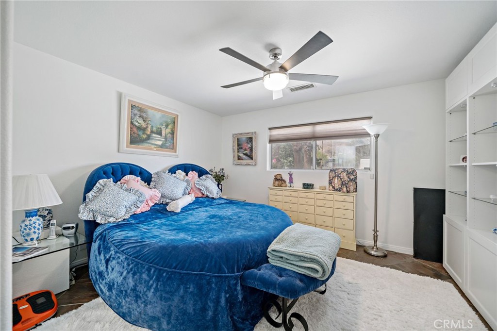 39004 Knoll View Circle