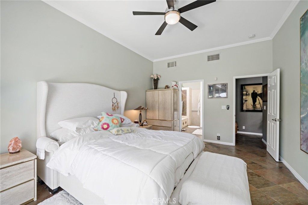 39004 Knoll View Circle