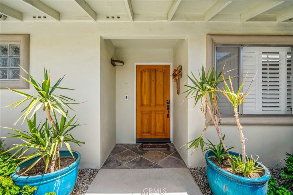 39004 Knoll View Circle