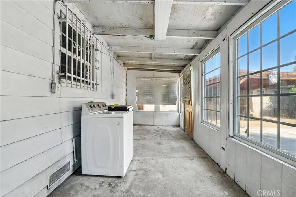1271 W 19th Street