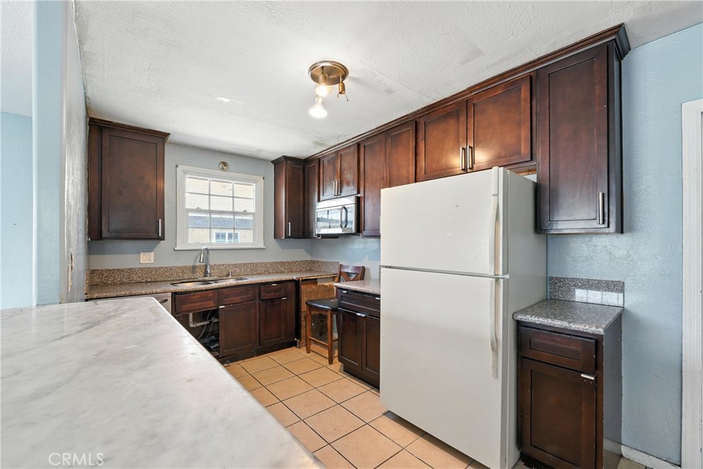 1271 W 19th Street