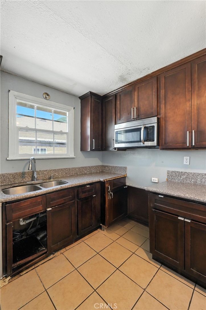 1271 W 19th Street