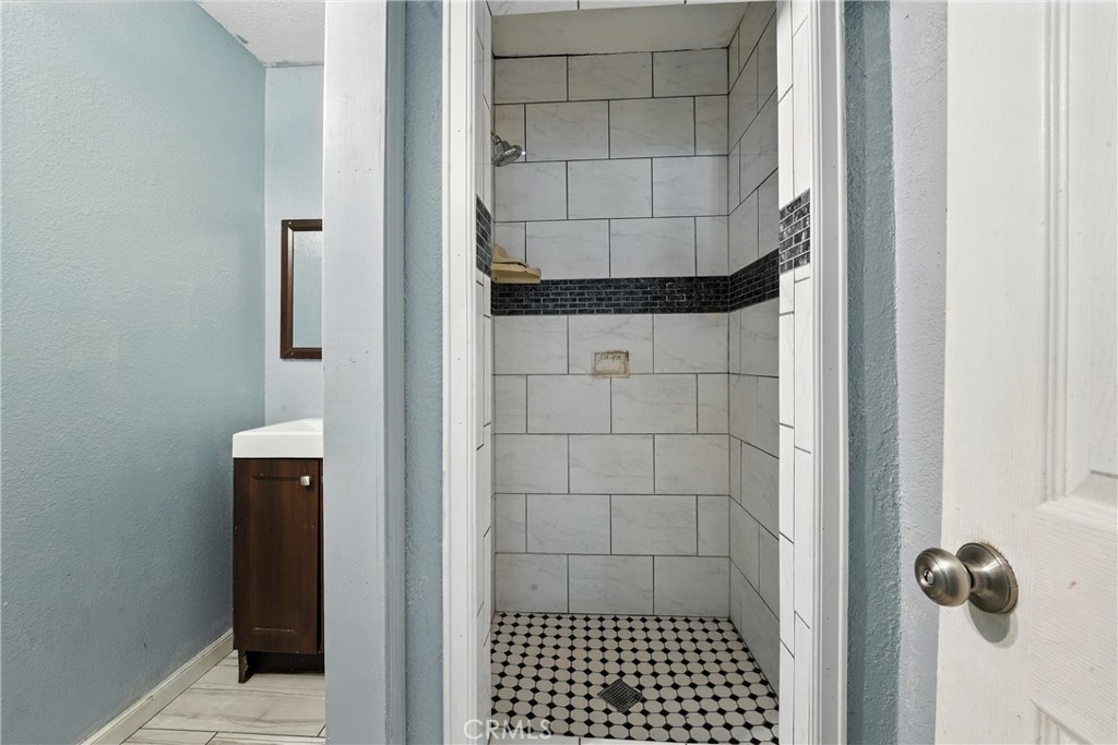 1271 W 19th Street