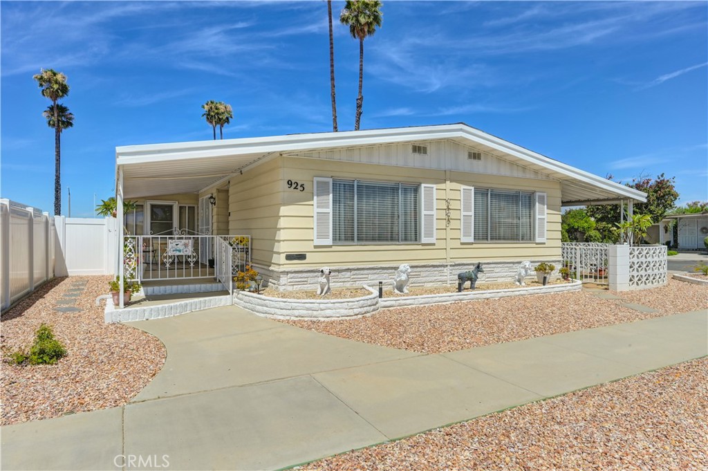 925 S Palm Avenue