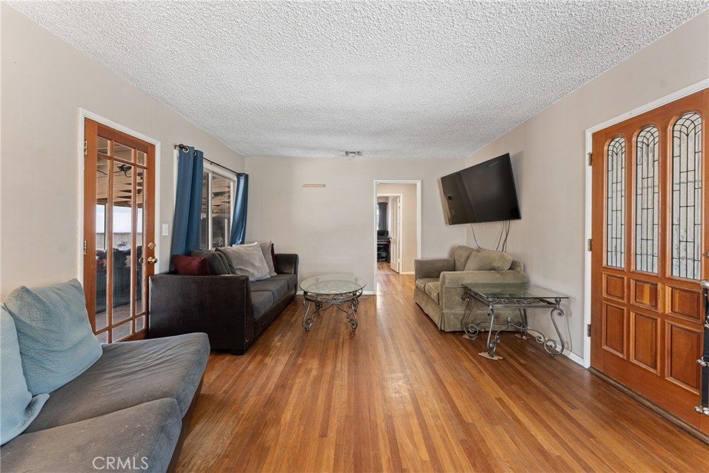 7642 Wish Avenue