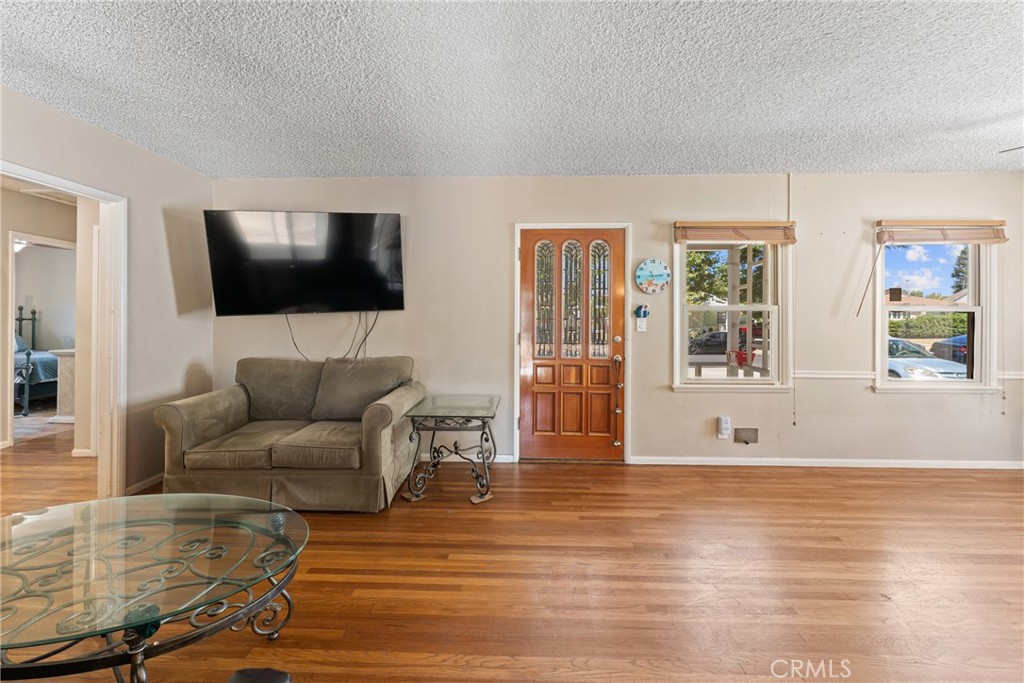 7642 Wish Avenue
