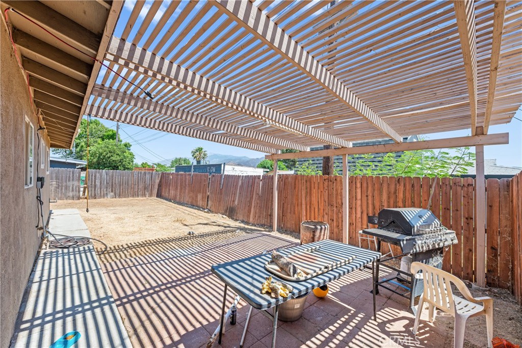 2174 W Monroe Street