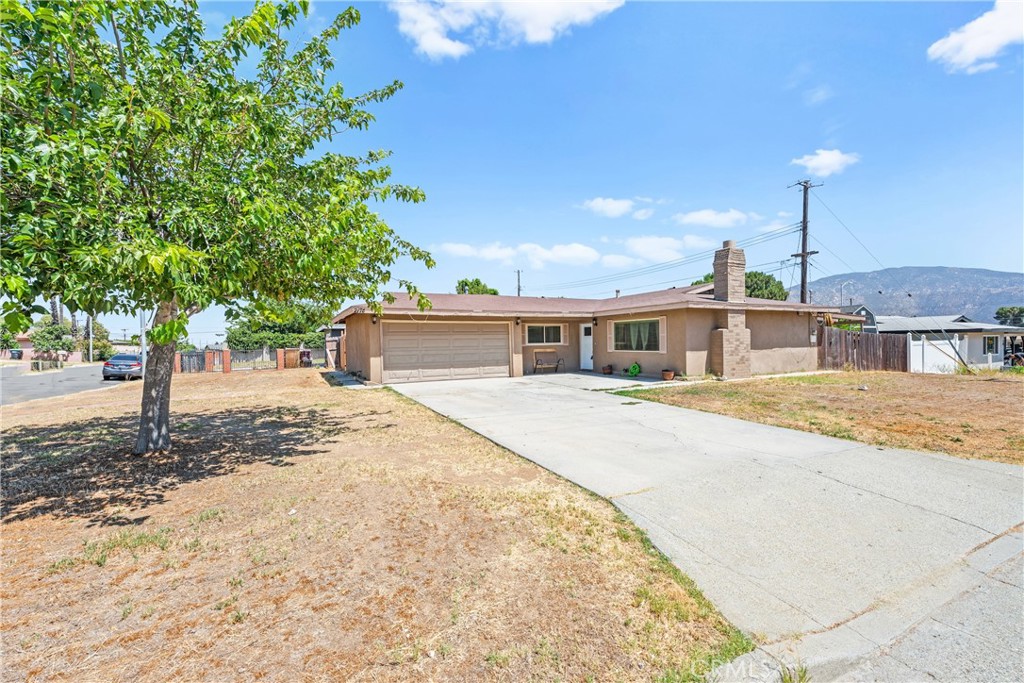 2174 W Monroe Street