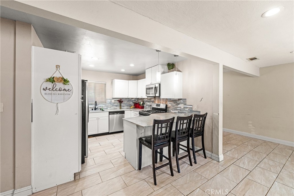 2174 W Monroe Street