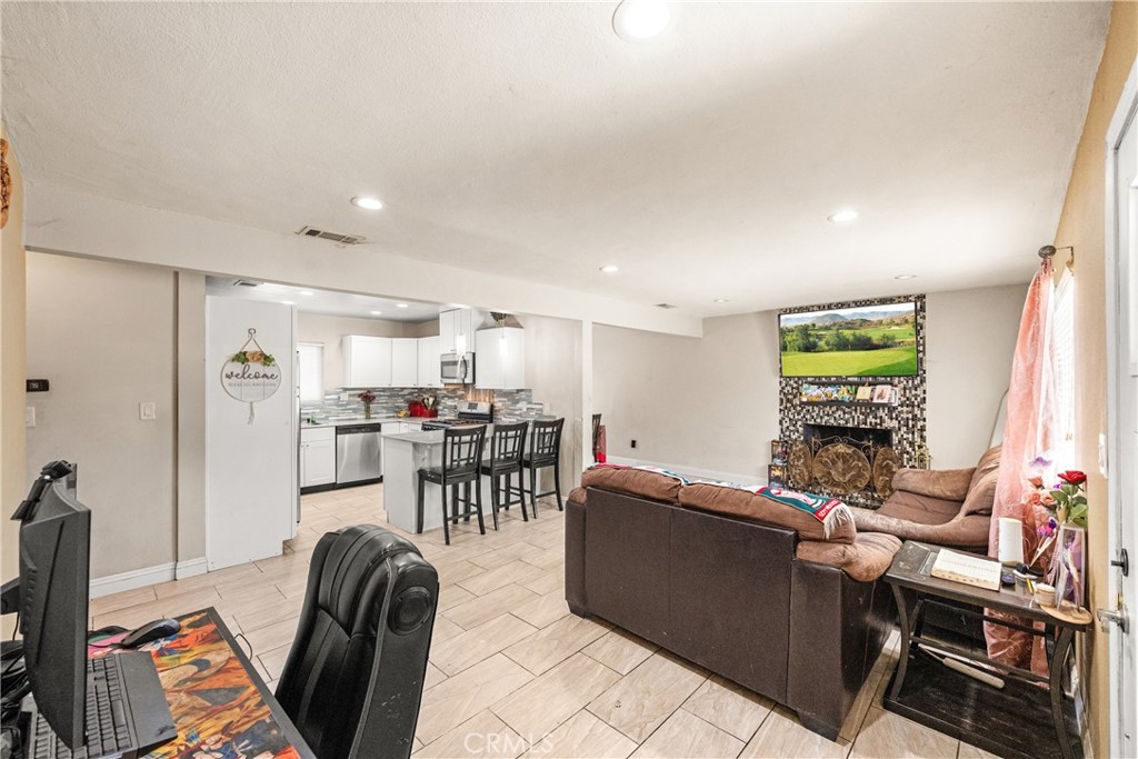 2174 W Monroe Street