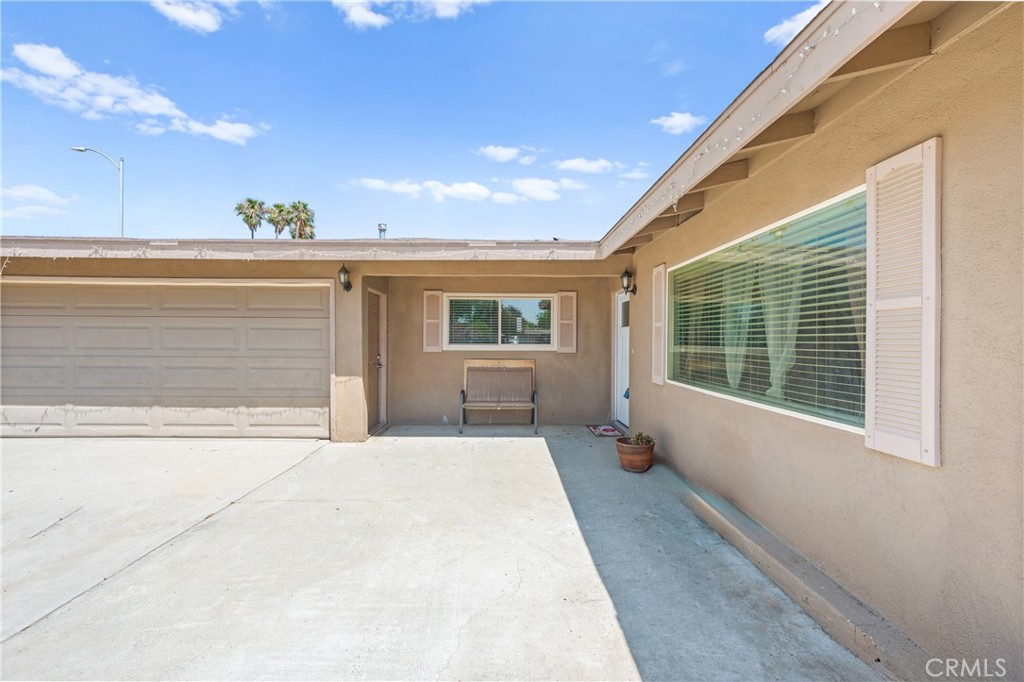 2174 W Monroe Street