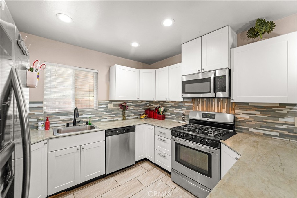 2174 W Monroe Street