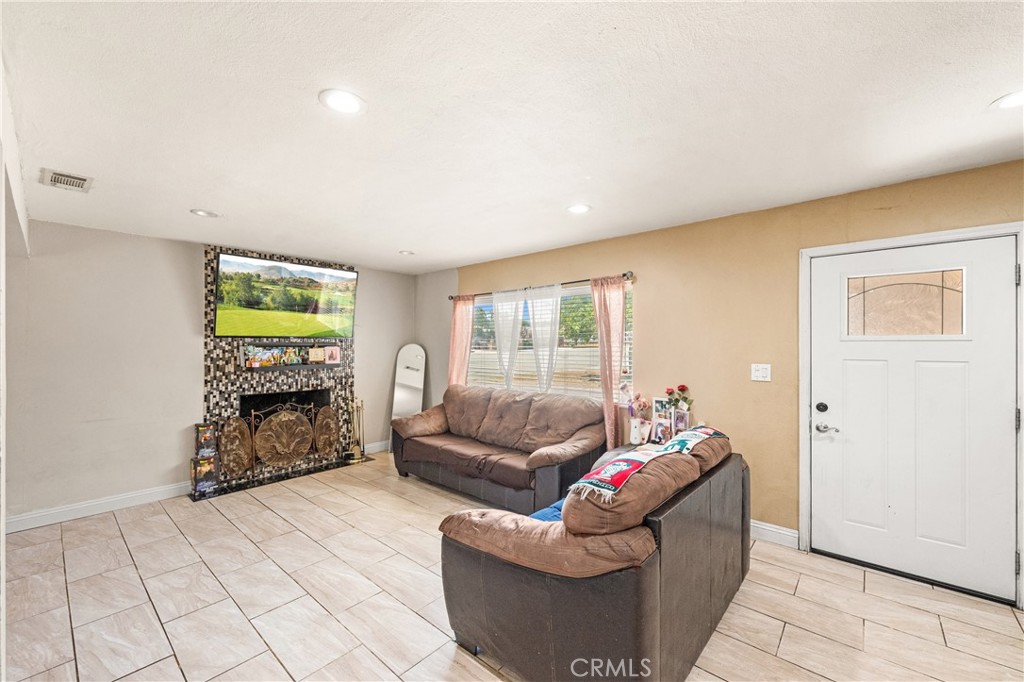 2174 W Monroe Street