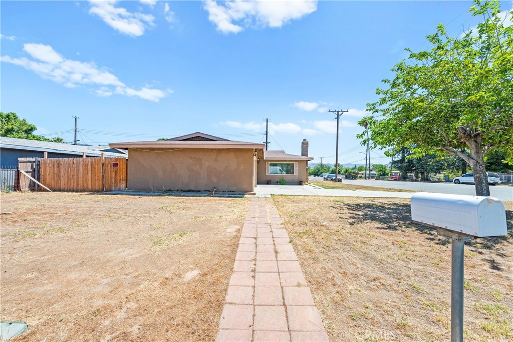 2174 W Monroe Street