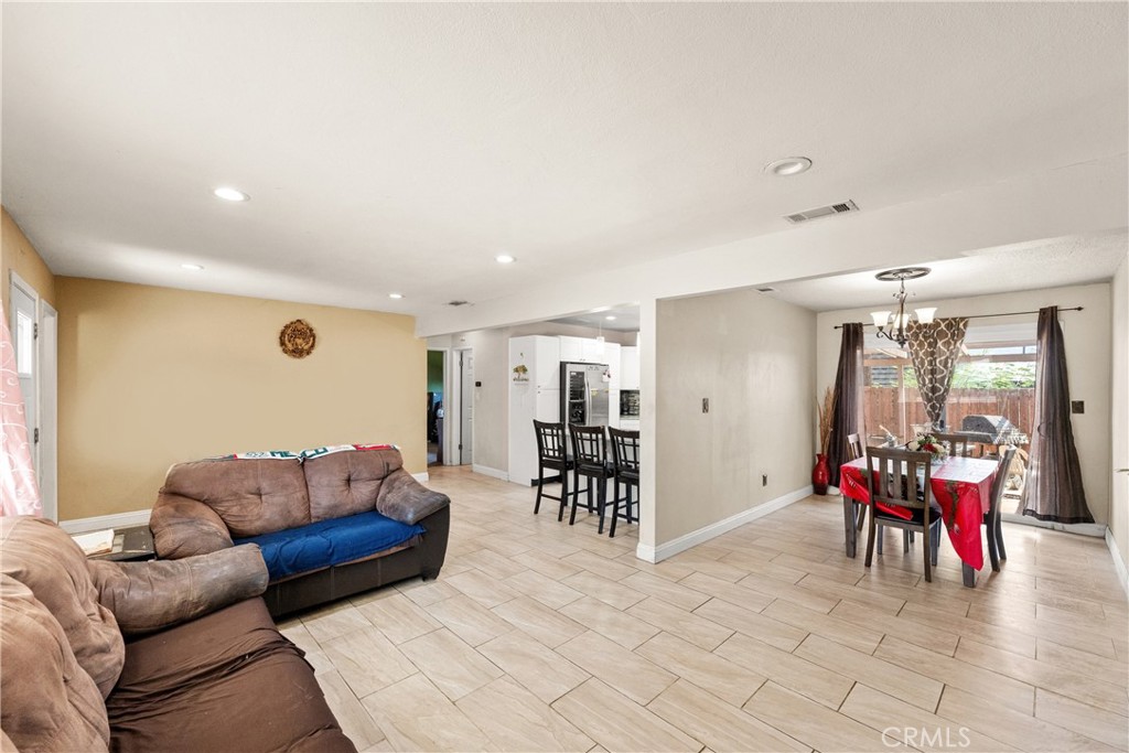 2174 W Monroe Street