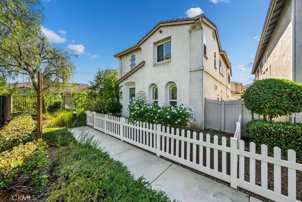 35724 Kittentails Lane