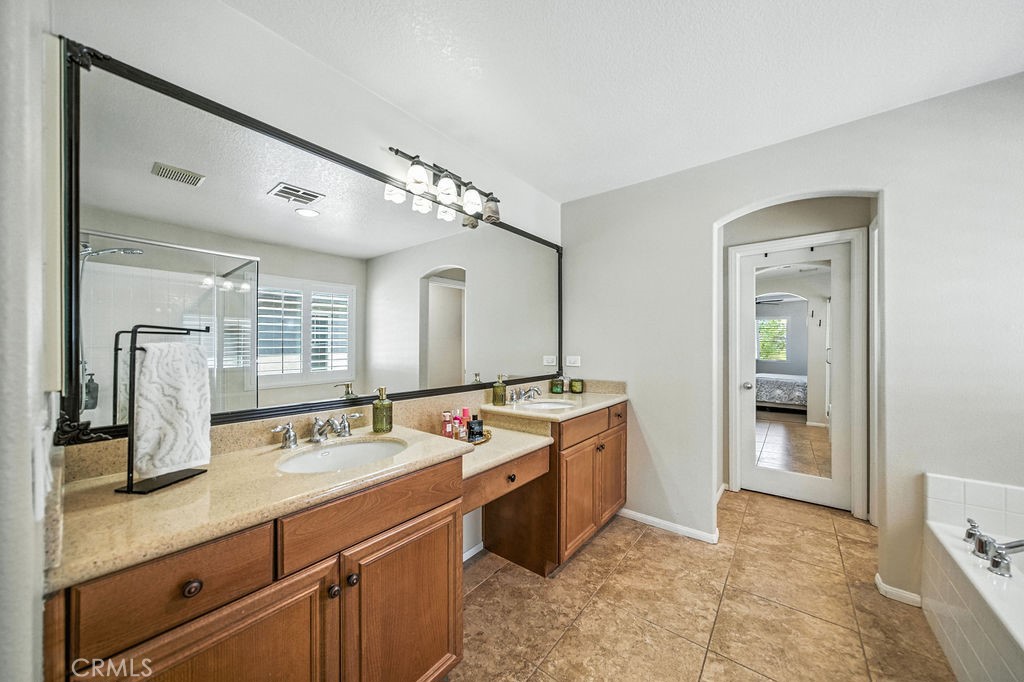 35724 Kittentails Lane