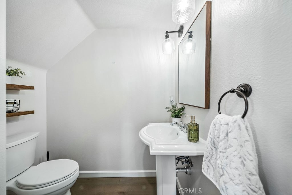 35724 Kittentails Lane