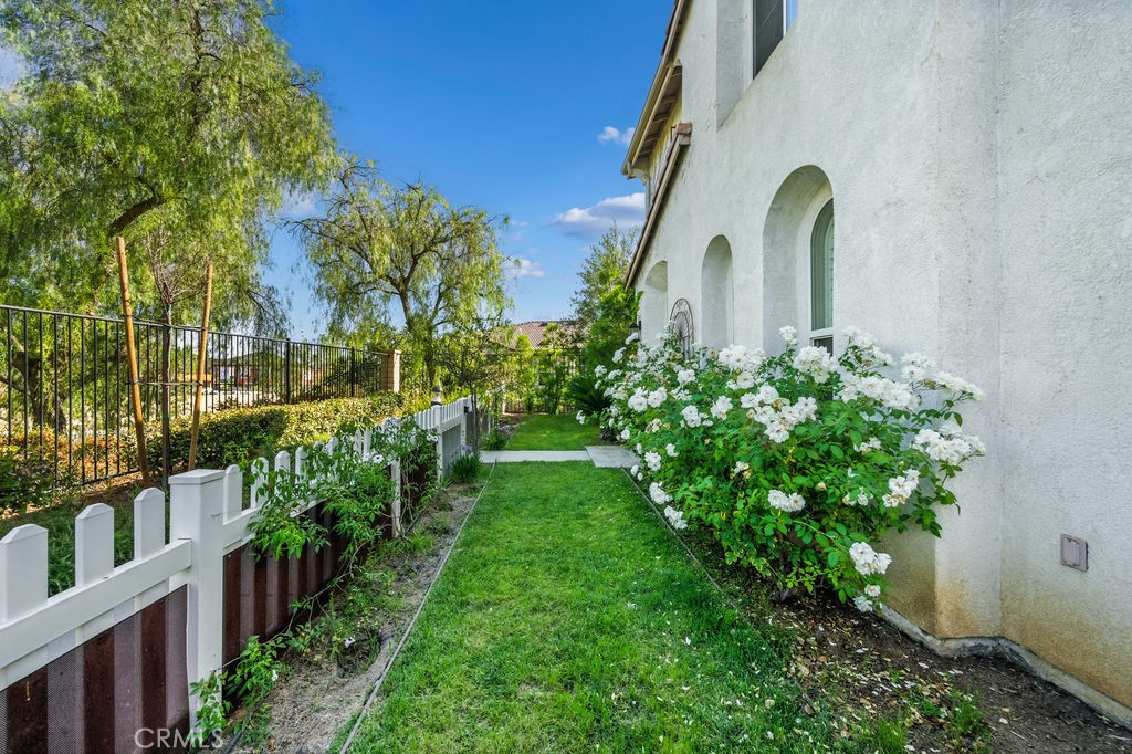 35724 Kittentails Lane