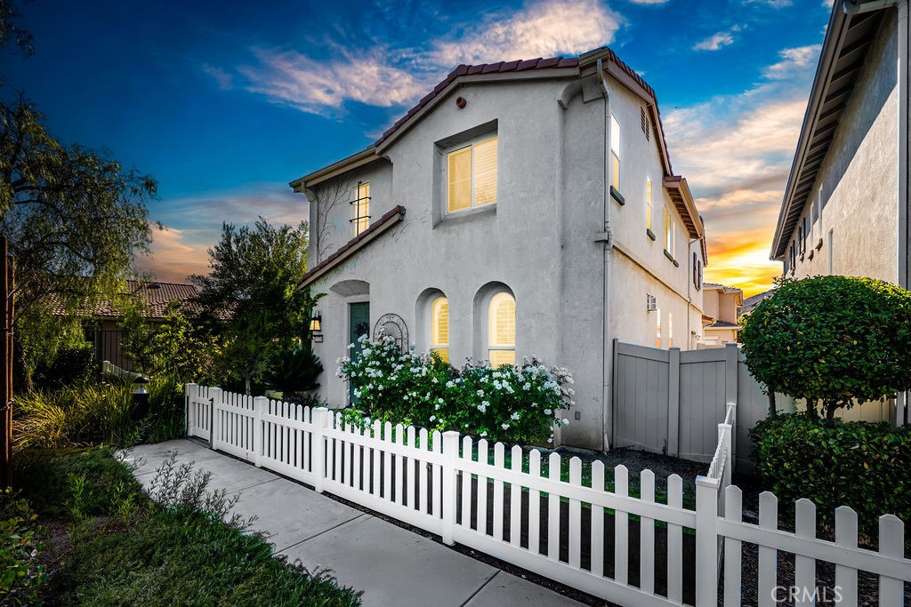 35724 Kittentails Lane