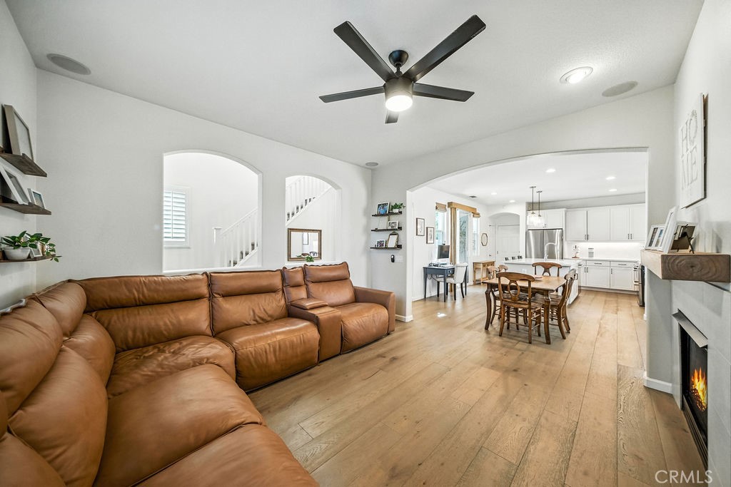 35724 Kittentails Lane