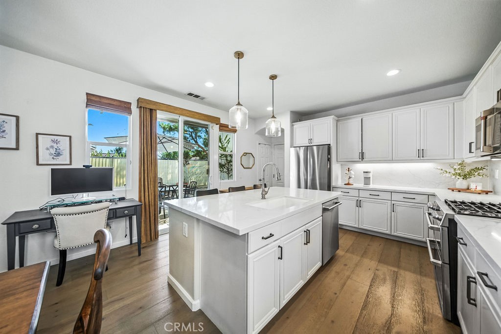 35724 Kittentails Lane