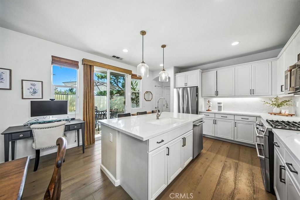 35724 Kittentails Lane